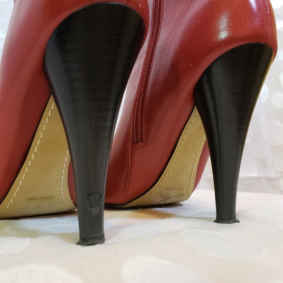 Dollhouse red leather ankle boots sz 7 - Picture 5 of 5